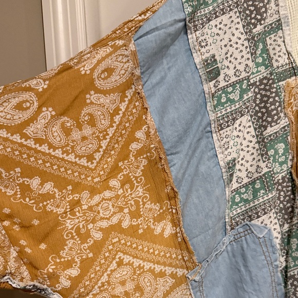 POV Multicolor Patchwork Blouse - Picture 5 of 6